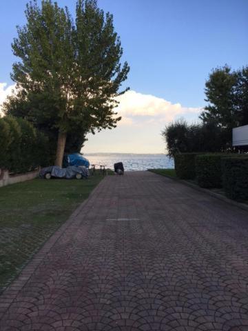 Perla Top Floor Apartment Sirmione Exteriér fotografie